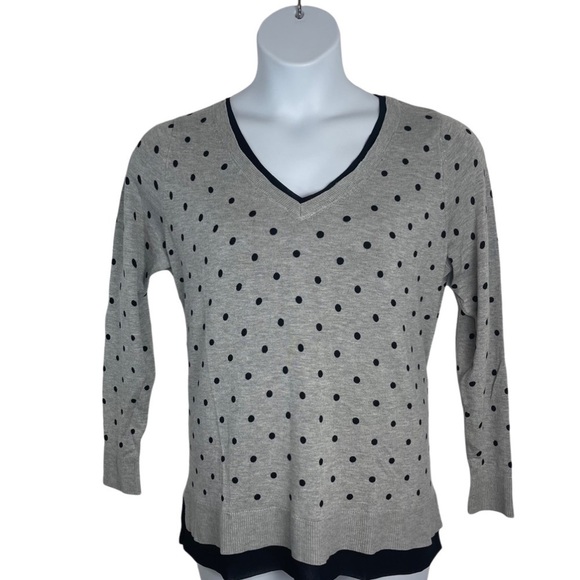 Lane Bryant Black and Gray Lightweight Polka Dot V Neck Sweater Size 14/16 - Picture 2 of 10